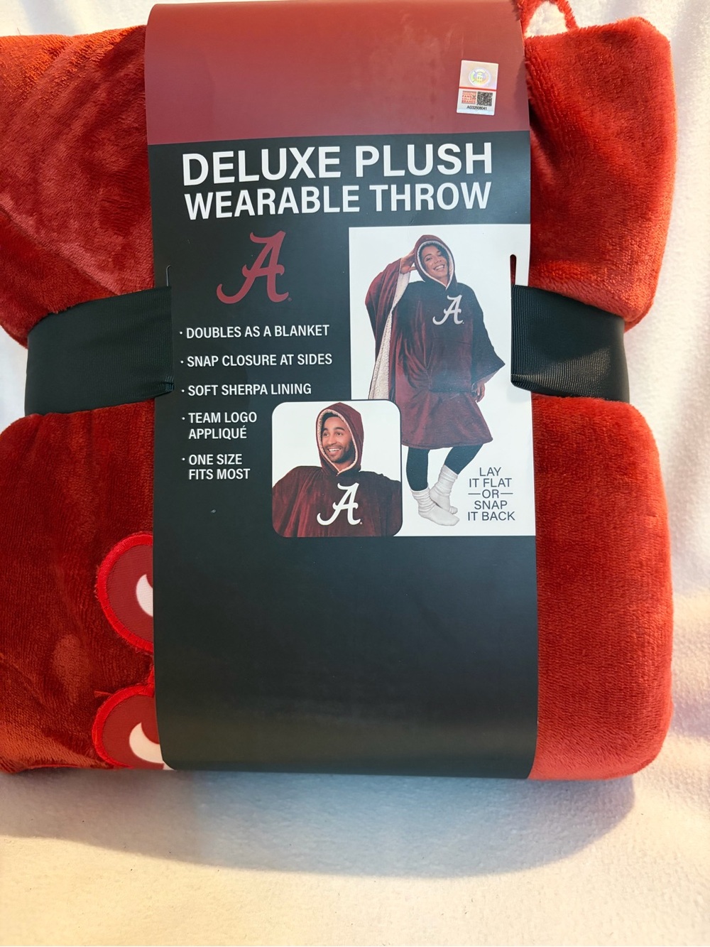 Deluxe Plush Wearable Throw with Alanna Logo - Crimson/White